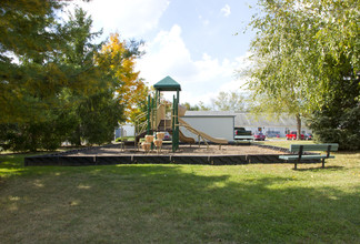 Coventry Apartments in Newark, OH - Building Photo - Building Photo