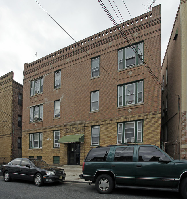 7 Rutgers Ave in Jersey City, NJ - Building Photo - Building Photo