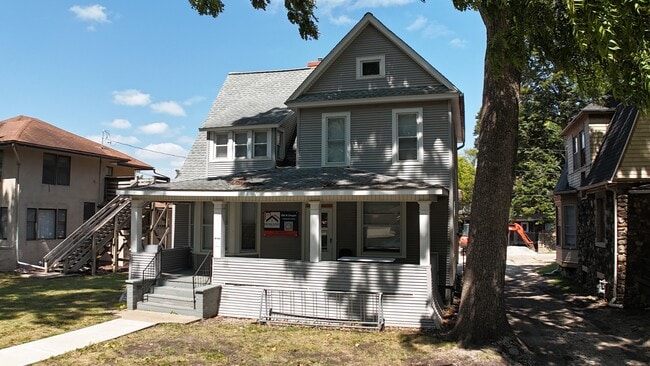 808 W Oregon St in Urbana, IL - Building Photo - Building Photo