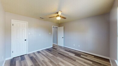 209 W Dove Ln in Harker Heights, TX - Building Photo - Building Photo