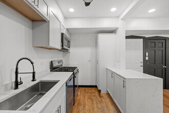 7202 S Indiana Ave in Chicago, IL - Building Photo - Building Photo