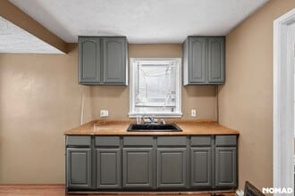 3894 E 144th St in Cleveland, OH - Building Photo - Building Photo