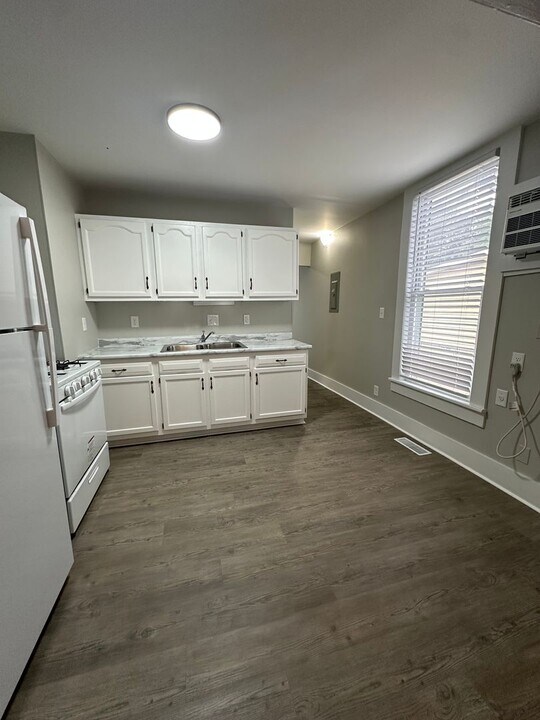 1023 Cincinnati St-Unit -1023-1 in Lafayette, IN - Building Photo