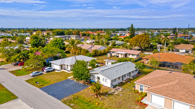 617 SE 46th Ln in Cape Coral, FL - Building Photo - Primary Photo