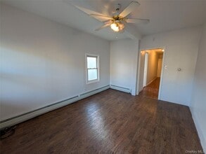 90-92 W Railroad Avenue Unit in West Haverstraw, NY - Foto de edificio - Building Photo