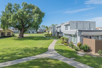 34643 Fremont Blvd in Fremont, CA - Foto de edificio - Building Photo