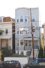 457 Wayne St in Jersey City, NJ - Building Photo - Building Photo