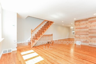 241 Westpark Ln in Clifton Heights, PA - Foto de edificio - Building Photo