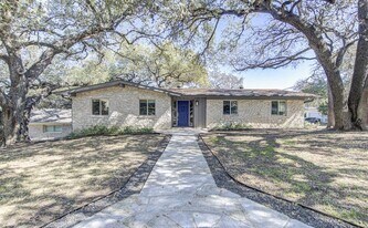 2400 Spring Creek Dr in Austin, TX - Building Photo