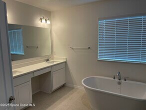 2592 Pinwherry St NW in Palm Bay, FL - Building Photo - Building Photo