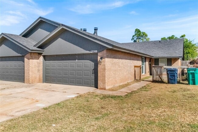 12508 Abbotts Way in Oklahoma City, OK - Building Photo - Building Photo