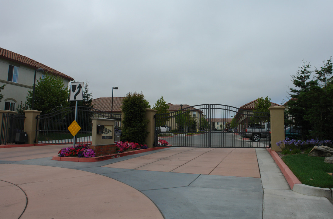 Creekbridge Apartments in Salinas, CA - Building Photo