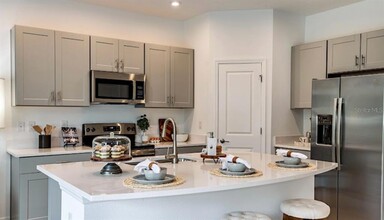 8749 Winter Breeze Wy in Sarasota, FL - Building Photo - Building Photo