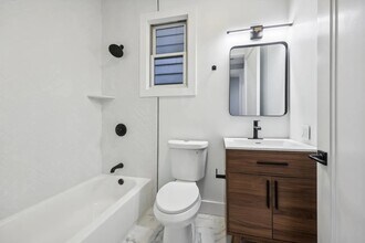 806 13th St, Unit Apt 2- Ground Level in Union City, NJ - Foto de edificio - Building Photo