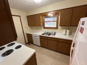 255-257-257 Penny Ln in Gahanna, OH - Building Photo - Building Photo