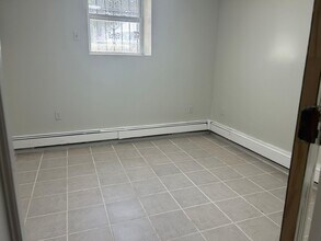 232 Throgs Neck Blvd in Bronx, NY - Building Photo - Building Photo