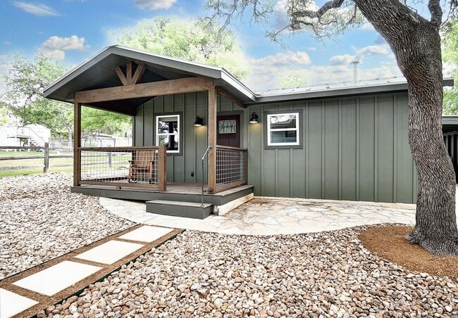 1302 McAllen Dr