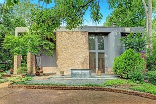 431 Hedwig Rd in Houston, TX - Building Photo