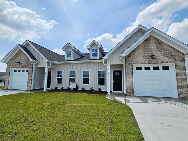 809A Sarah Rebecca Dr in Greenville, NC - Building Photo - Building Photo