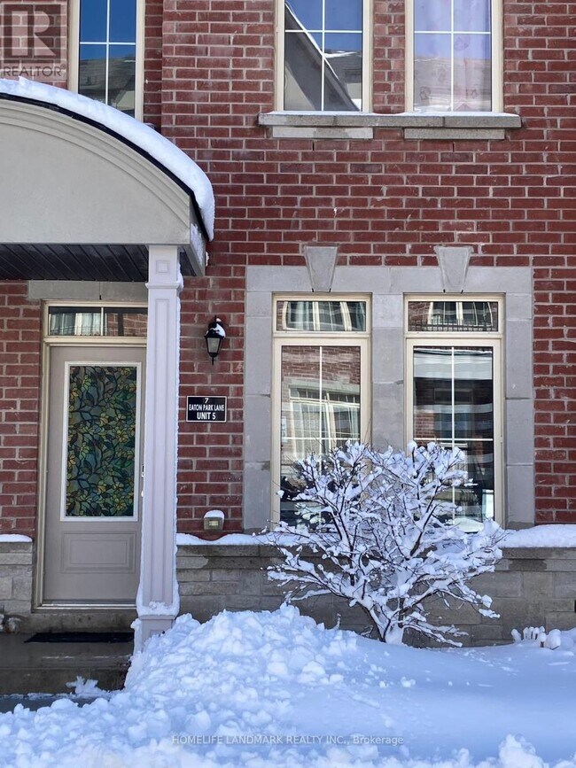 7 Eaton Park Ln in Toronto, ON - Building Photo - Building Photo