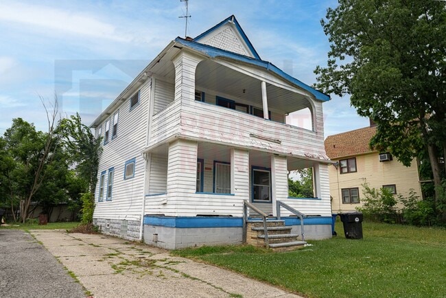 property at 3196 E 134th St