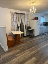 1735 Bridgewater Dr in Fairbanks, AK - Building Photo - Building Photo