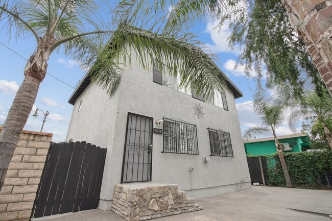 3628 Arroyo Seco Ave in Los Angeles, CA - Building Photo - Building Photo