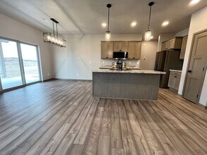 510 Prairieside Trl in Harrisburg, SD - Building Photo - Building Photo