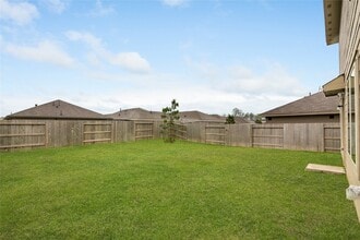3034 Twisted Myrtle Dr in Conroe, TX - Building Photo - Building Photo