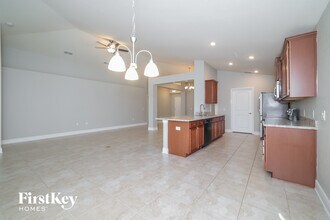 403 Buchannan Dr in Davenport, FL - Foto de edificio - Building Photo