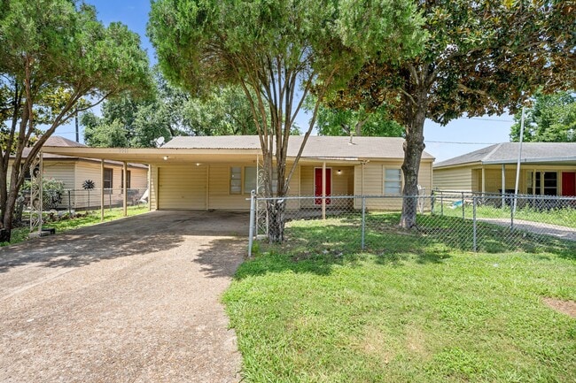 property at 5511 Shamrock St