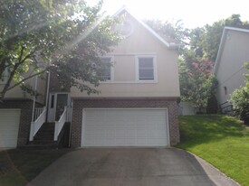 145 Windwood Dr in Morgantown, WV - Building Photo