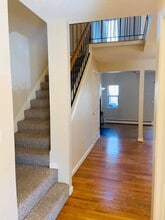 70 Old Town Rd, Unit 354 in Vernon, CT - Foto de edificio - Building Photo