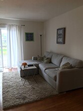 504 Anson Ave in Rohnert Park, CA - Building Photo - Building Photo