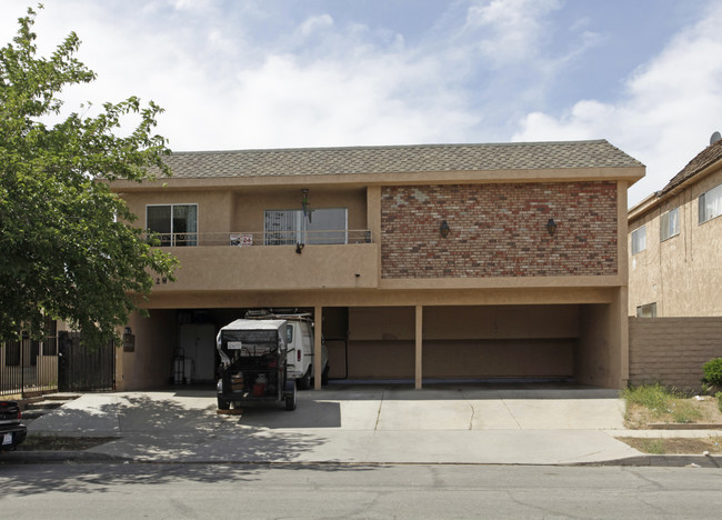 128 E Avenue Q7 in Palmdale, CA - Building Photo - Building Photo