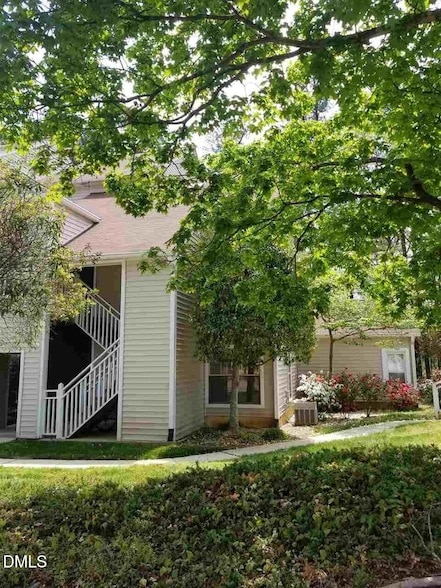 property at 6011 Winterpointe Ln