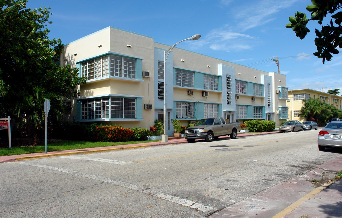 800-820 10th St in Miami Beach, FL - Building Photo