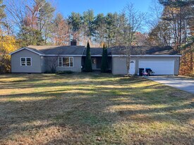 50 Northwood Dr in Windham, ME - Building Photo