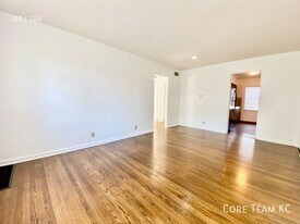 4128 Roanoke Rd in Kansas City, MO - Building Photo