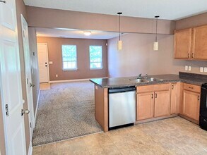 302 Burley Dr in Hubert, NC - Building Photo - Building Photo