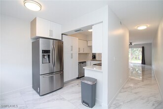105 Wading Bird Cir in Naples, FL - Building Photo - Building Photo