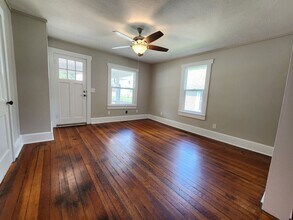 1210 W Mt Vernon St in Springfield, MO - Building Photo - Building Photo