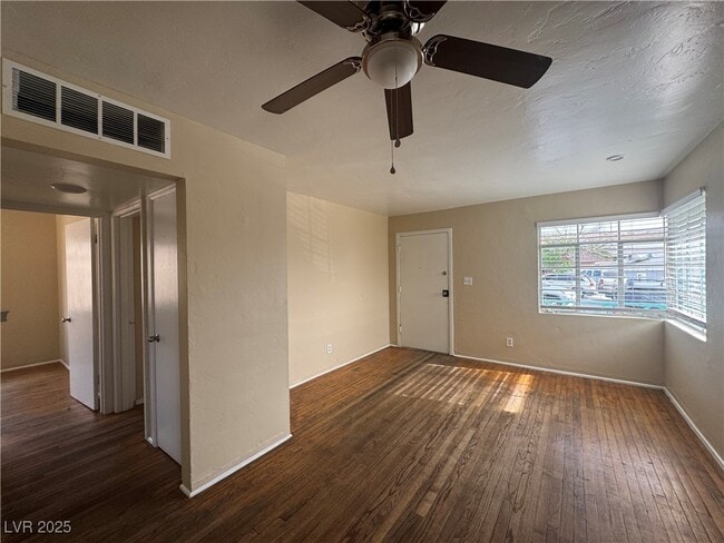 property at 321 N 15th St