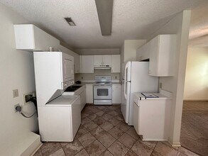 928 Bonham Ave in Wilmington, NC - Building Photo - Building Photo