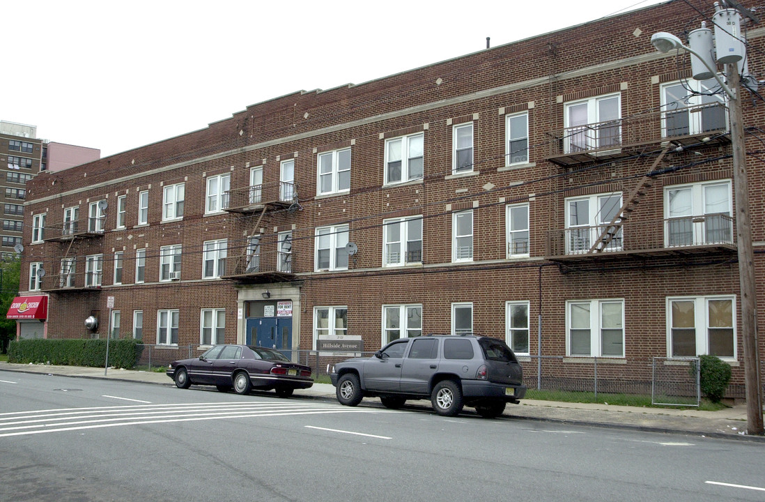 Hillside Avenue Apartments in Newark, NJ - Building Photo