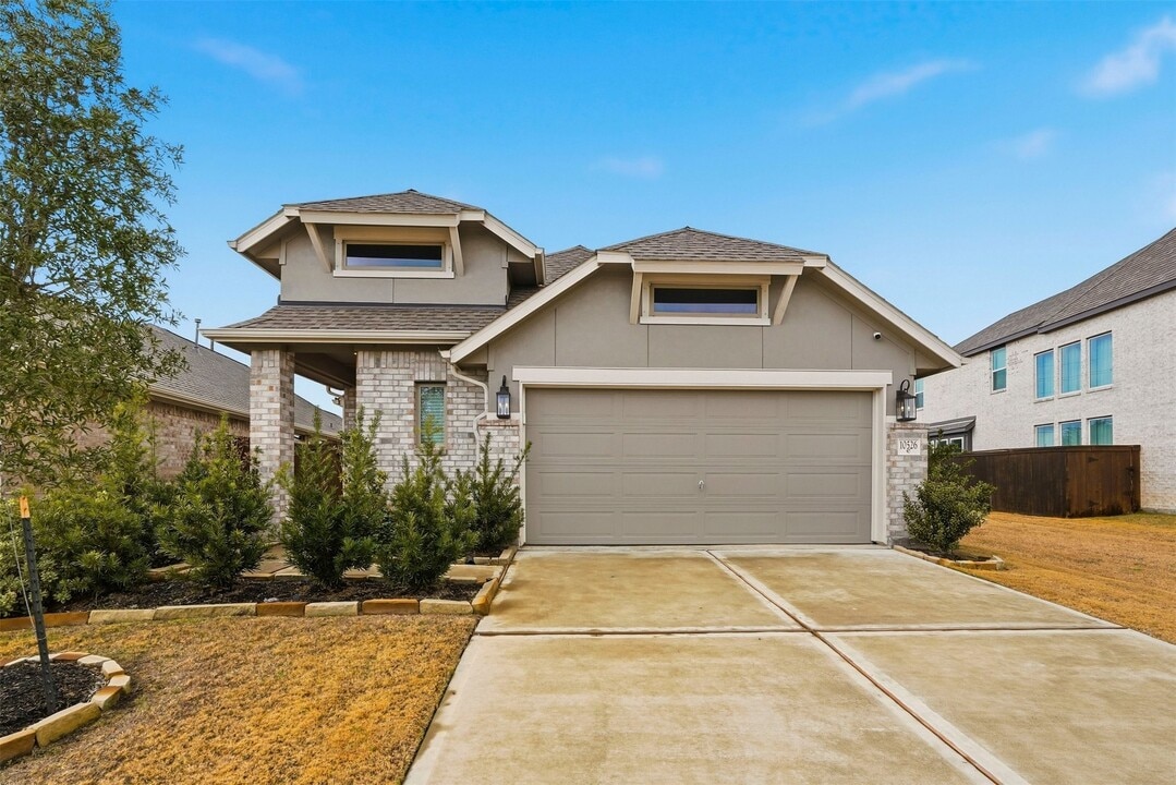 10526 Cabot Trl in Arcola, TX - Building Photo