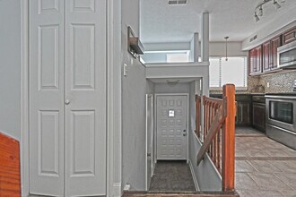 40 Crest St in West Haven, CT - Building Photo - Building Photo
