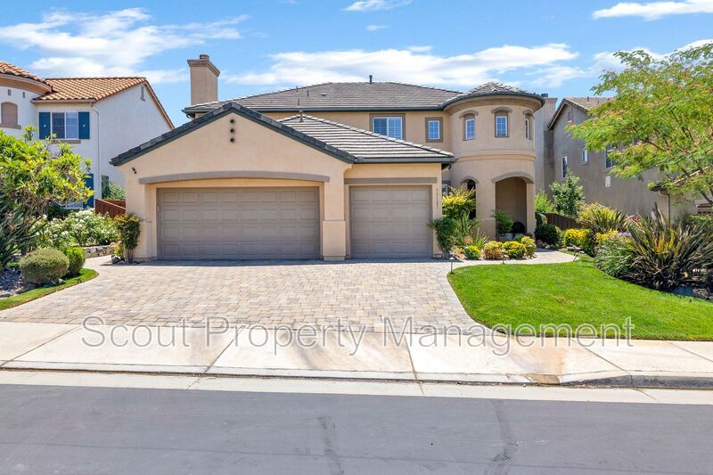 33181 Embassy Ave in Temecula, CA - Building Photo