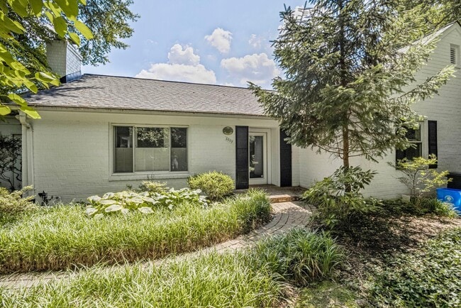 property at 6002 Madawaska Rd