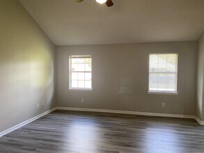 293 Kenny Dr in Hinesville, GA - Building Photo - Building Photo
